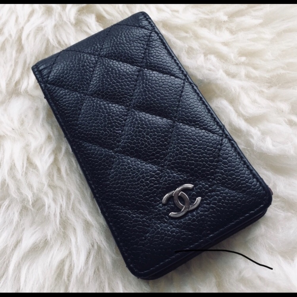 CHANEL phone clutch